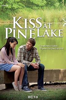 Pine Lake’teki Öpücük izle